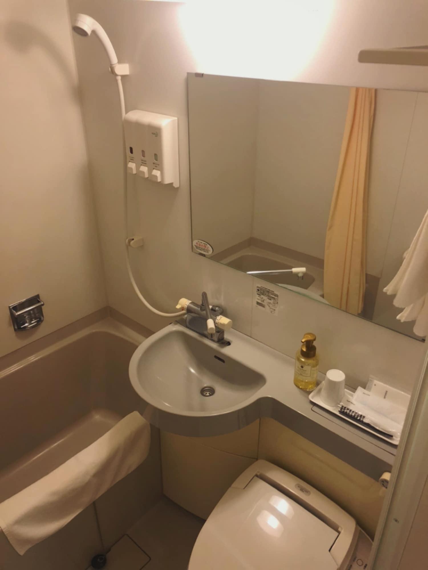 טוקיו Hotel Mid In Akabane Ekimae מראה חיצוני תמונה